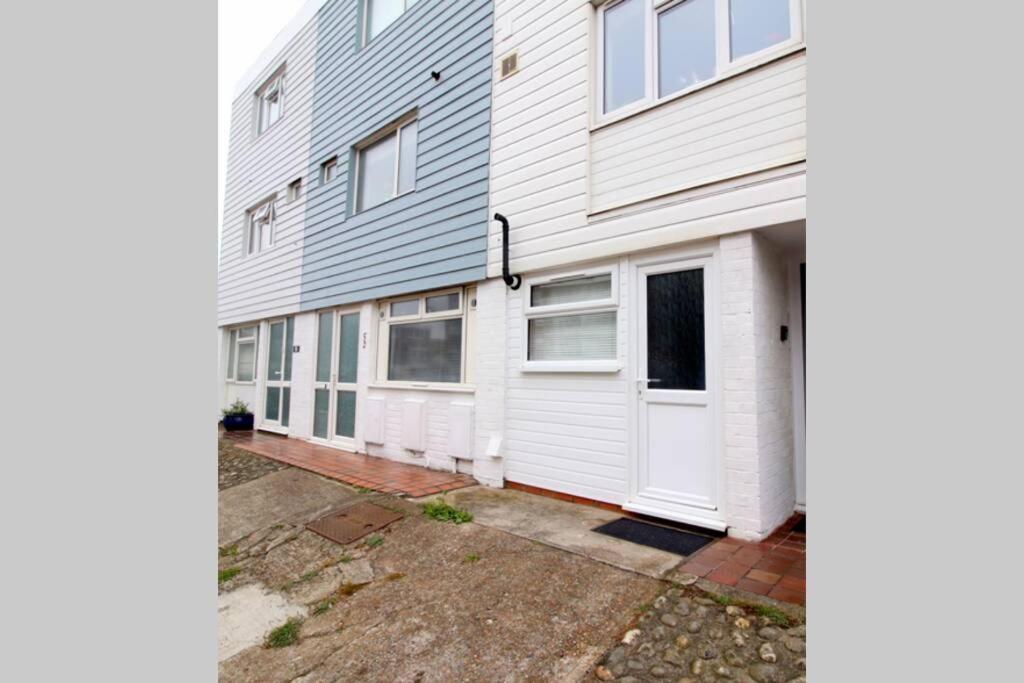 Pebbles Apartment By Air Premier ซีฟอร์ด ภายนอก รูปภาพ