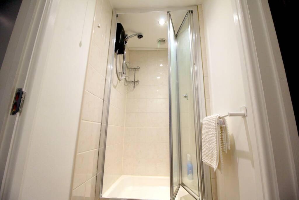 Pebbles Apartment By Air Premier ซีฟอร์ด ภายนอก รูปภาพ